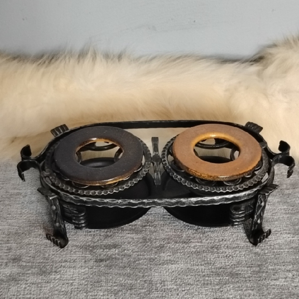 Vintage America Black and Gold Candle Holder